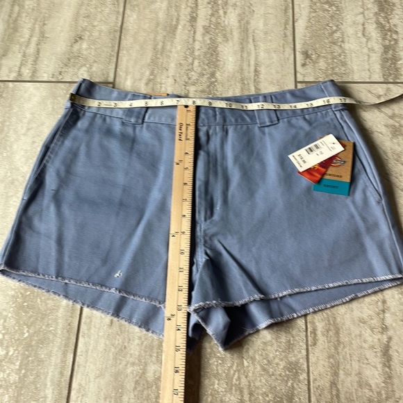 Di lies,Juniors blue short,2front slide pockets,2back pockets,high rise,twill - Picture 16 of 16
